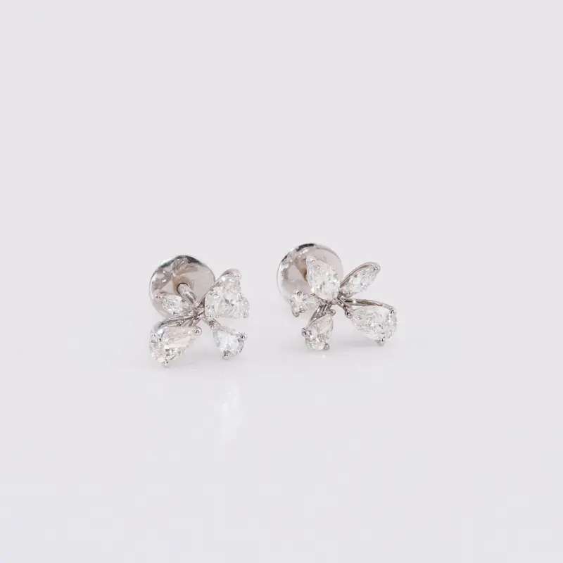 FLEUR DE GIVRE STUDS